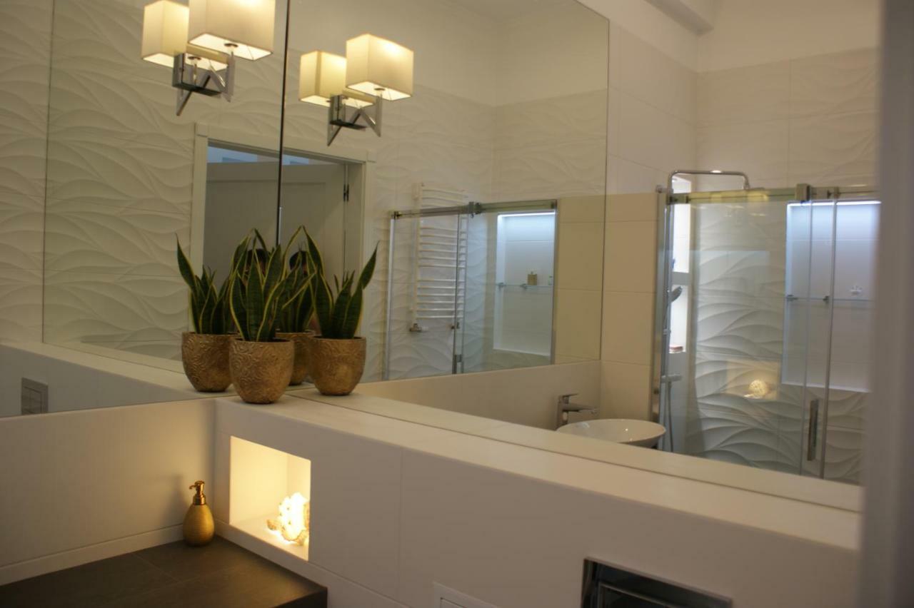 Lovely Apartment- Poznanska 16 وارسو المظهر الخارجي الصورة