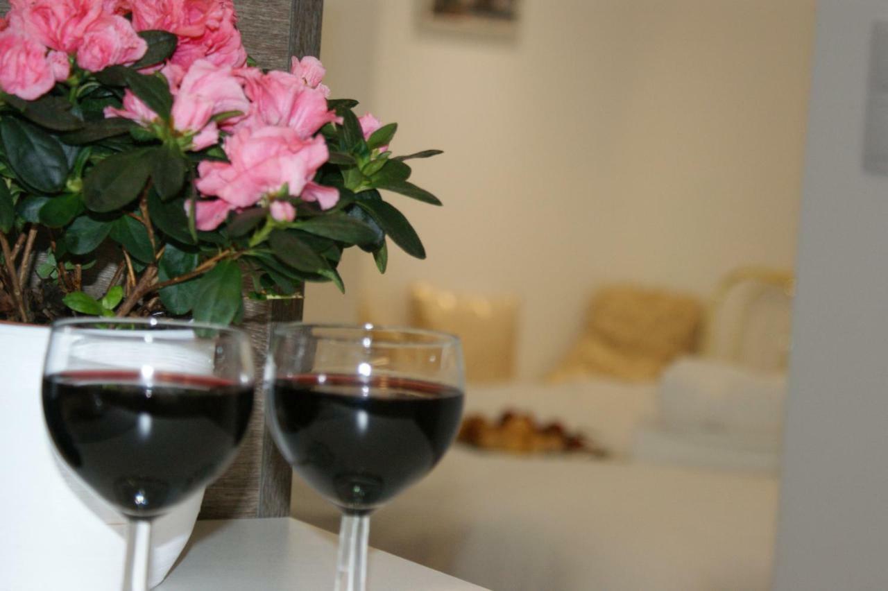Lovely Apartment- Poznanska 16 وارسو المظهر الخارجي الصورة