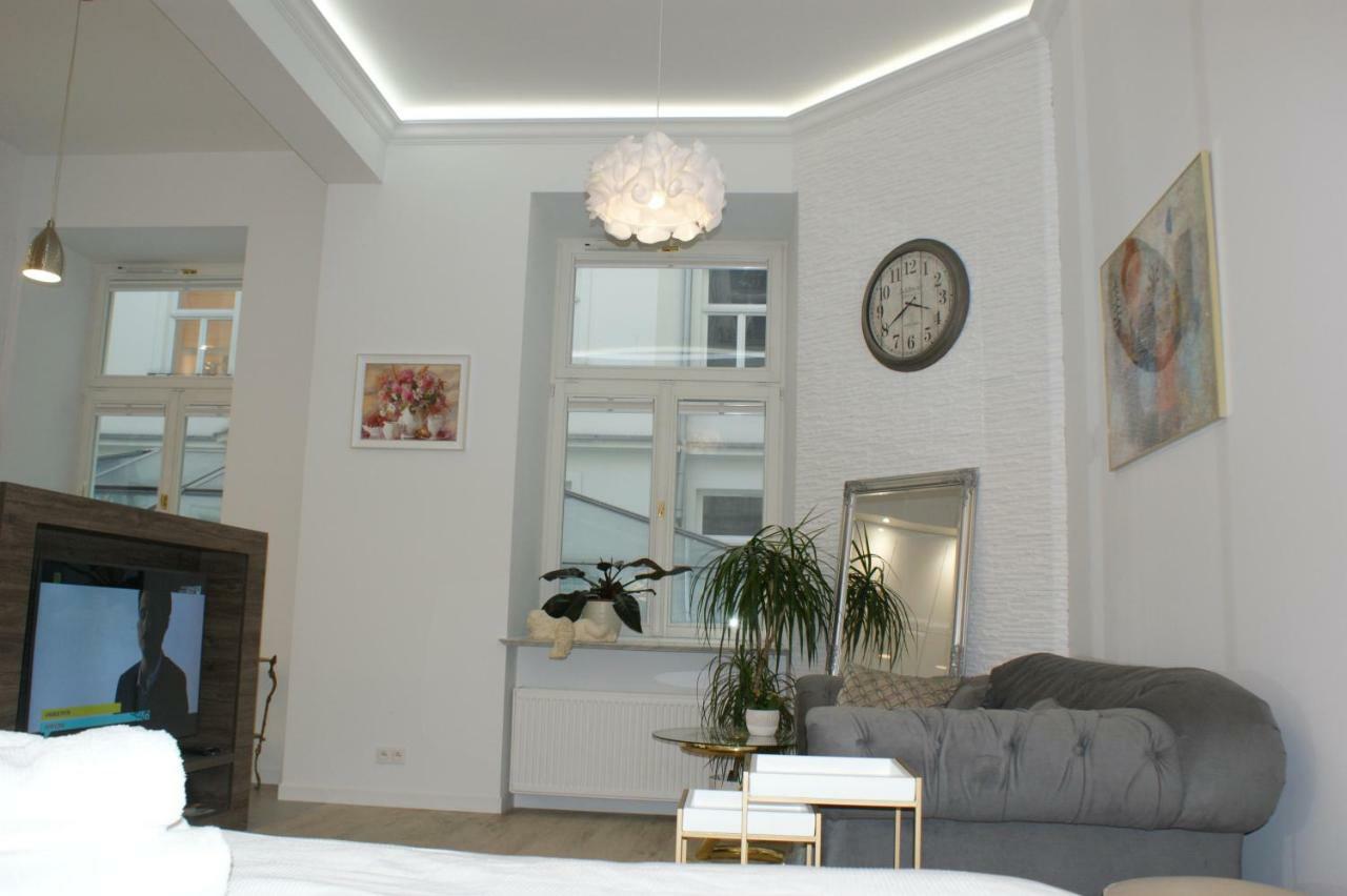 Lovely Apartment- Poznanska 16 وارسو المظهر الخارجي الصورة